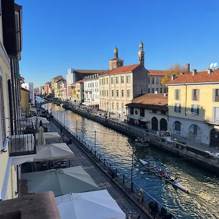 Antica Corte Navigli Milán